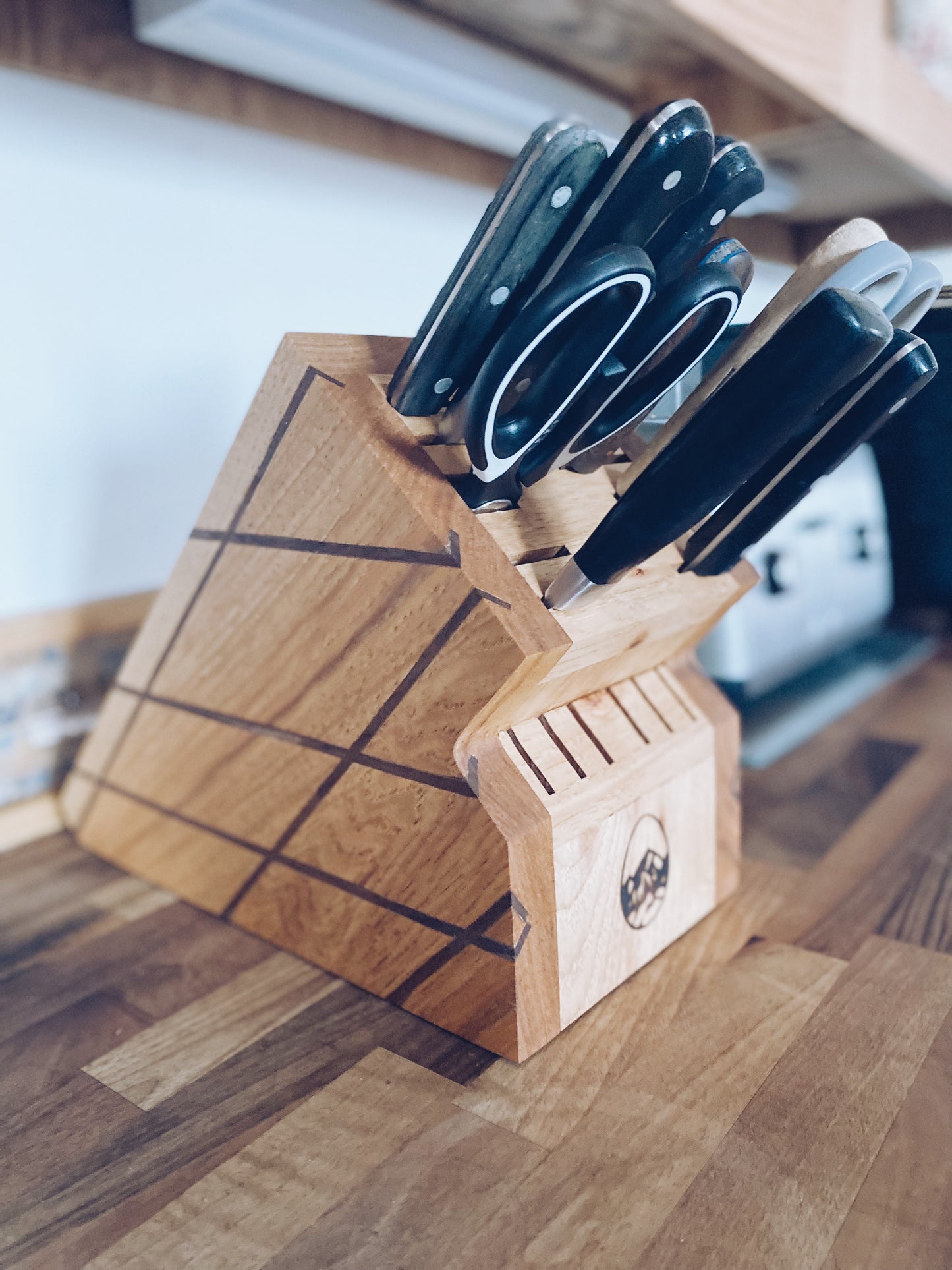Knife Block in Hickory and Walnut Plaid